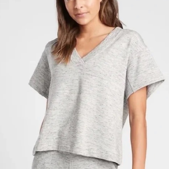 Athleta Serenity Sweatshirt‎ tee. Worn 2-3x - Picture 1 of 5
